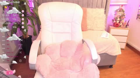 Snapshot of vanesa_moon_ chatting on 01/31/25, 02:37 vanesa_moon_ online show from 01/31/25, 02:37