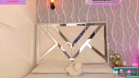    online show from 11/19/25, 12:27