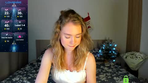Snapshot of vanessa_maes chatting on 12/23/24, 08:47 Vanessa Maes online show from 12/23/24, 08:47