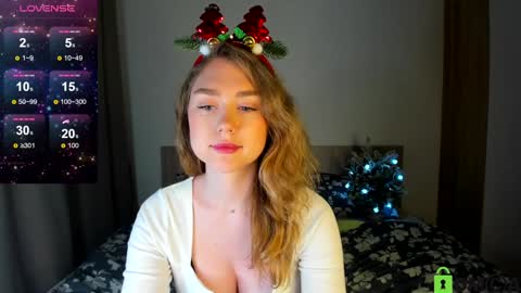 Snapshot of vanessa_maes chatting on 12/29/24, 01:56 Vanessa Maes online show from 12/29/24, 01:56