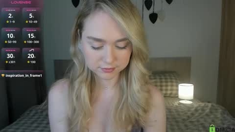 Snapshot of vanessa_maes chatting on 10/08/25, 07:22 Vanessa Maes online show from 10/08/25, 07:22