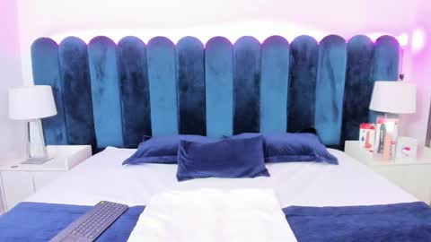 Snapshot of vanessaparis_ chatting on 11/07/25, 09:04 Vanessa Sexy Paris online show from 11/07/25, 09:04