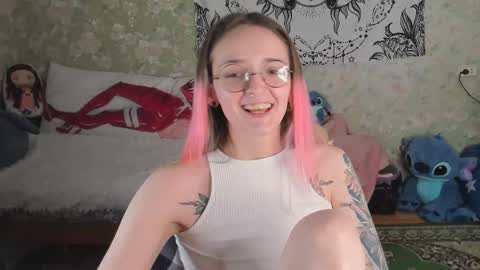 Adelina online show from 10/19/25, 11:44