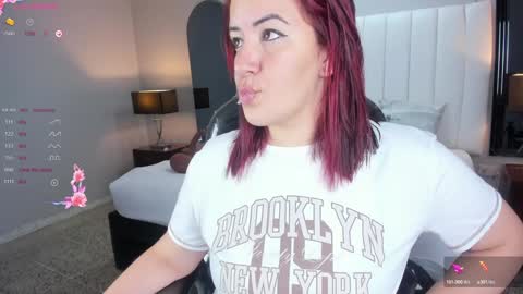 Snapshot of vanitysex chatting on 01/07/25, 11:37 Karine online show from 01/07/25, 11:37