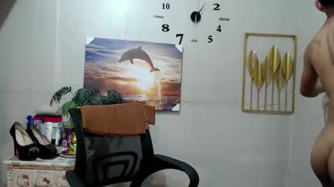 vanxxx2005 online show from 01/18/25, 11:00