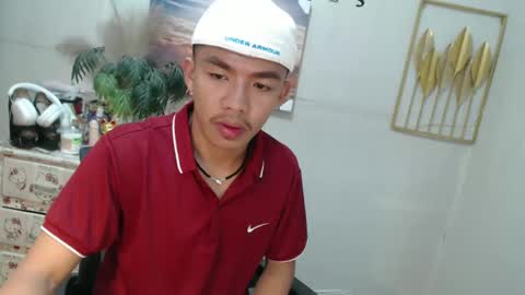 vanxxx2005 online show from 02/16/25, 09:27