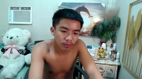 vanxxx2005 online show from 03/03/25, 07:49