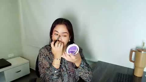 Victoria online show from 11/06/25, 10:49