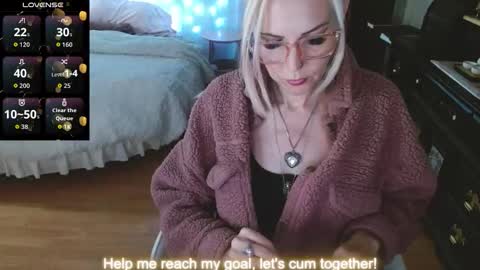 Snapshot of veafreeze chatting on 10/30/25, 06:04 veafreeze online show from 10/30/25, 06:04