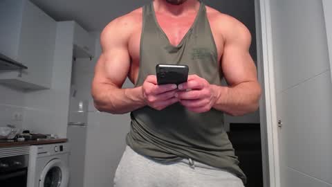 Snapshot of vecinito_ctb chatting on 01/02/25, 11:31 Toni Martins online show from 01/02/25, 11:31