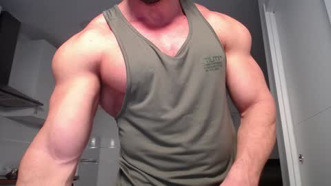 Snapshot of vecinito_ctb chatting on 01/07/25, 11:48 Toni Martins online show from 01/07/25, 11:48