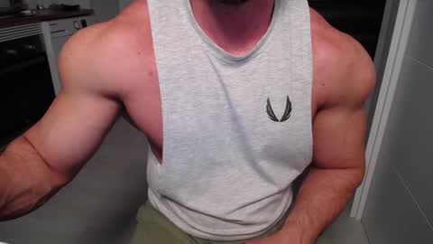 Snapshot of vecinito_ctb chatting on 03/03/25, 09:33 Toni Martins online show from 03/03/25, 09:33