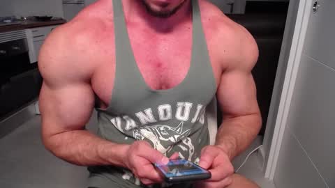 Snapshot of vecinito_ctb chatting on 03/09/25, 12:20 Toni Martins online show from 03/09/25, 12:20