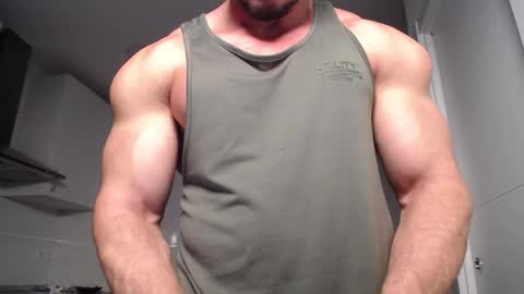 Snapshot of vecinito_ctb chatting on 03/11/25, 11:01 Toni Martins online show from 03/11/25, 11:01