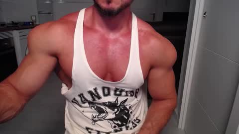 Snapshot of vecinito_ctb chatting on 09/13/25, 11:10 Toni Martins online show from 09/13/25, 11:10