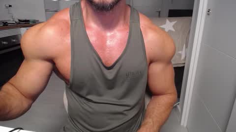 Snapshot of vecinito_ctb chatting on 10/23/25, 08:57 Toni Martins online show from 10/23/25, 08:57