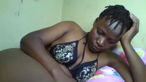 Snapshot of vee_tommy chatting on 12/05/24, 06:10 Vee tommy online show from 12/05/24, 06:10