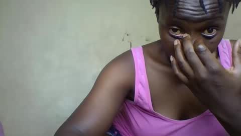 Snapshot of vee_tommy chatting on 12/08/24, 06:39 Vee tommy online show from 12/08/24, 06:39