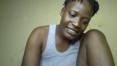 Snapshot of vee_tommy chatting on 12/09/24, 06:35 Vee tommy online show from 12/09/24, 06:35