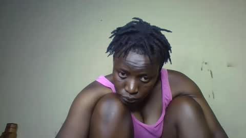 Snapshot of vee_tommy chatting on 12/15/24, 05:13 Vee tommy online show from 12/15/24, 05:13