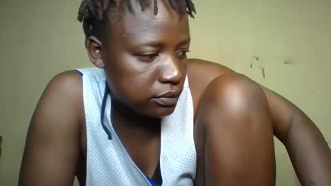 Snapshot of vee_tommy chatting on 12/31/24, 10:56 Vee tommy online show from 12/31/24, 10:56