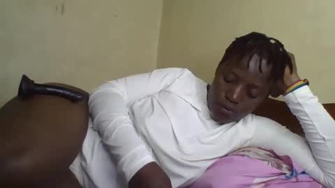 Snapshot of vee_tommy chatting on 01/14/25, 03:43 Vee tommy online show from 01/14/25, 03:43