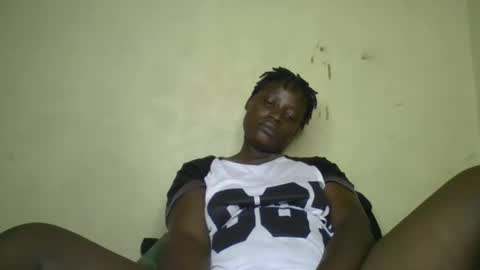 Snapshot of vee_tommy chatting on 01/17/25, 05:41 Vee tommy online show from 01/17/25, 05:41