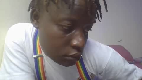 Snapshot of vee_tommy chatting on 02/10/25, 10:19 Vee tommy online show from 02/10/25, 10:19