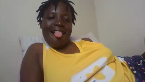 Snapshot of vee_tommy chatting on 02/18/25, 06:47 Vee tommy online show from 02/18/25, 06:47