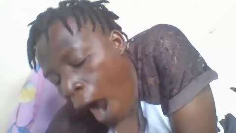 Snapshot of vee_tommy chatting on 02/20/25, 05:51 Vee tommy online show from 02/20/25, 05:51