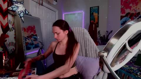 Violet Weatherbee online show from 09/16/25, 11:28