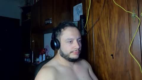 Snapshot of vega__01 chatting on 10/12/25, 07:46 vega online show from 10/12/25, 07:46