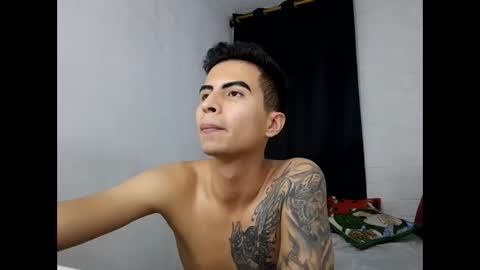 Snapshot of velk_hot1 chatting on 01/09/25, 04:52 velk_hot1 online show from 01/09/25, 04:52