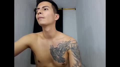 Snapshot of velk_hot1 chatting on 01/10/25, 01:10 velk_hot1 online show from 01/10/25, 01:10