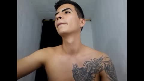 Snapshot of velk_hot1 chatting on 01/15/25, 12:51 velk_hot1 online show from 01/15/25, 12:51