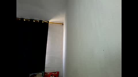 Snapshot of velk_hot1 chatting on 01/15/25, 06:19 velk_hot1 online show from 01/15/25, 06:19
