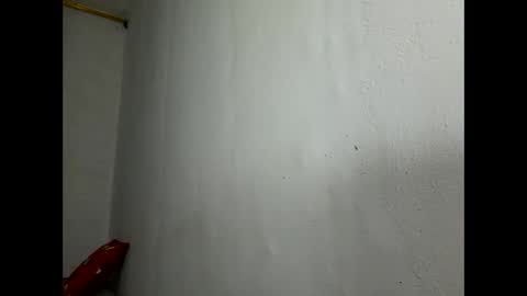 Snapshot of velk_hot1 chatting on 01/19/25, 01:43 velk_hot1 online show from 01/19/25, 01:43