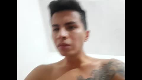 Snapshot of velk_hot1 chatting on 01/20/25, 05:04 velk_hot1 online show from 01/20/25, 05:04