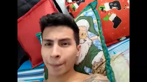 Snapshot of velk_hot1 chatting on 01/20/25, 01:53 velk_hot1 online show from 01/20/25, 01:53