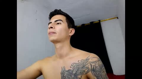 Snapshot of velk_hot1 chatting on 01/22/25, 01:42 velk_hot1 online show from 01/22/25, 01:42