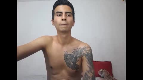 Snapshot of velk_hot1 chatting on 02/15/25, 02:37 velk_hot1 online show from 02/15/25, 02:37