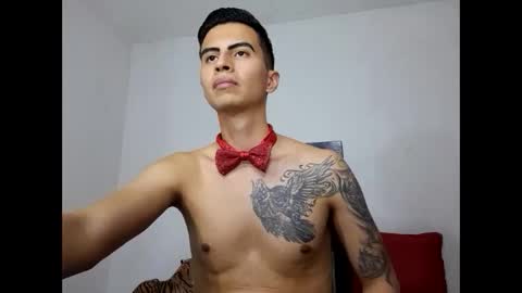 Snapshot of velk_hot1 chatting on 02/27/25, 01:05 velk_hot1 online show from 02/27/25, 01:05