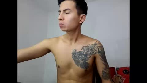 Snapshot of velk_hot1 chatting on 03/07/25, 07:05 velk_hot1 online show from 03/07/25, 07:05