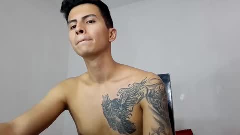 Snapshot of velk_hot1 chatting on 03/09/25, 04:44 velk_hot1 online show from 03/09/25, 04:44