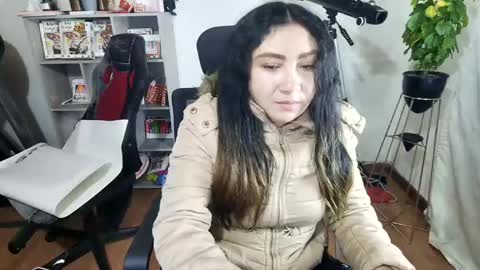 Snapshot of vellarossa chatting on 10/09/25, 05:38 Im VelaI will be Christmas and New Year with my family December 22 to January 13 I will miss you guys. online show from 10/09/25, 05:38