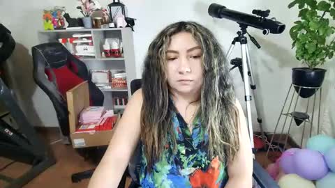 Snapshot of vellarossa chatting on 11/09/25, 06:55 Im VelaI will be Christmas and New Year with my family December 22 to January 13 I will miss you guys. online show from 11/09/25, 06:55