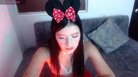 velvet_28_ online show from 10/08/25, 12:25