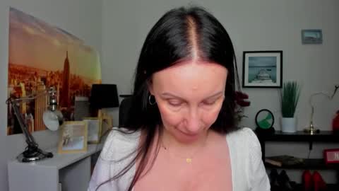 Snapshot of velvet_jasmine chatting on 09/12/25, 05:29 Jasmine online show from 09/12/25, 05:29