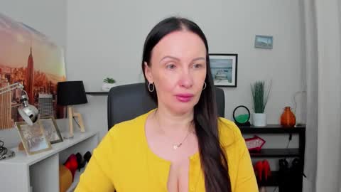 Jasmine online show from 10/09/25, 06:22