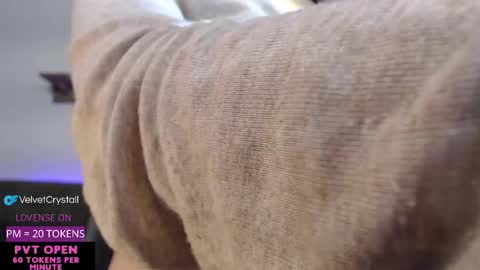  Crystal         PVT OPEN online show from 10/11/25, 06:34